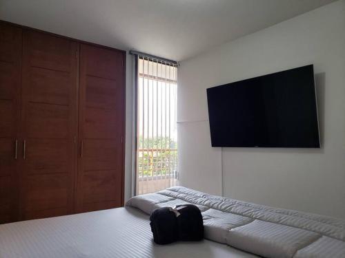 Apartamento Moderno Con Balc�n En Laureles.