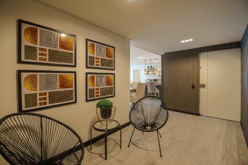 First Class Hotel By 5 Host