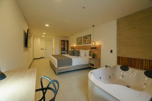 First Class Hotel By 5 Host