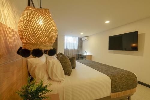 First Class Hotel By 5 Host