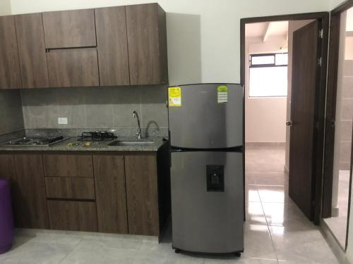 Apartamento C�modo , C�ntrico Y Bien Ubicado Apto 401