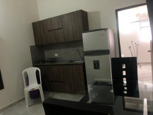 Apartamento C�modo , C�ntrico Y Bien Ubicado Apto 401
