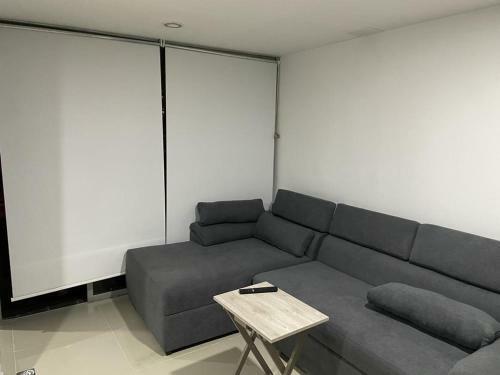 Apartamento Cerca Al Poblado Edificio 2 Sur