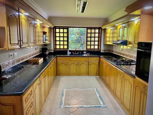 Luxury Villa In Provenza