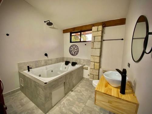 Luxury Villa In Provenza