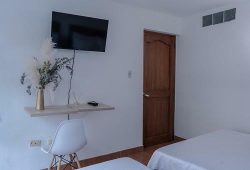 Hostal Casa Blanca Estadio