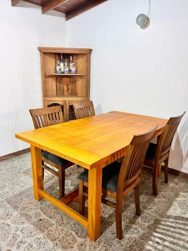 Hostal Sereni Laureles Hotel Cafe