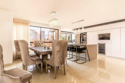 Apartamento En Milla De Oro