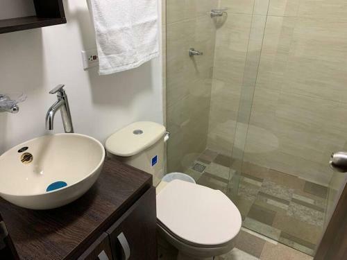 906. Apartamento Cerca Al Sector De Laureles