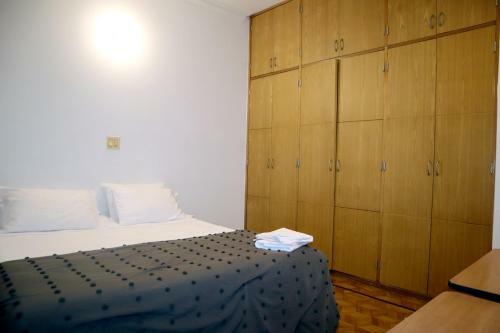 Lujoso Apartamento En El Poblado de 300 Metros