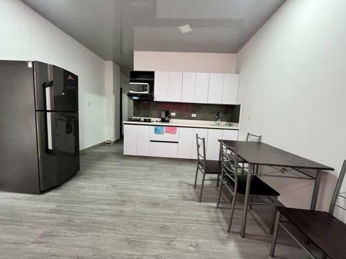 Moderno Y C�modo Apartamento 201