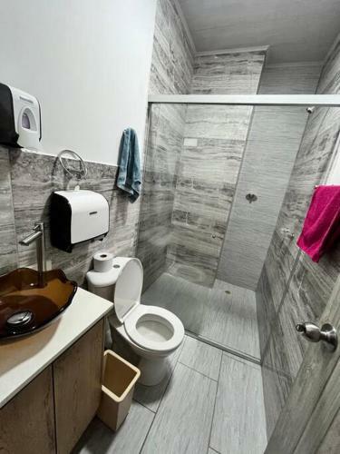 Moderno Y C�modo Apartamento 201