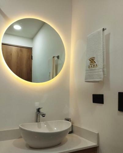 Zam� Room Hotel