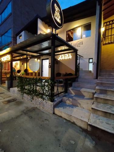 Zam� Room Hotel