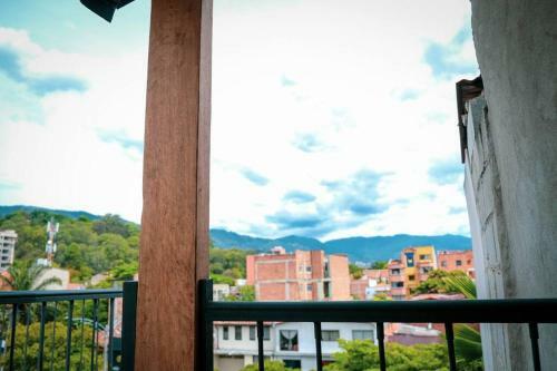 Apartamento Amplio Duplex Con Terraza Privada.