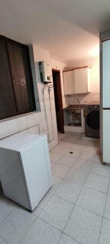 Apartamento Habitaciones Amobladas Laureles 1
