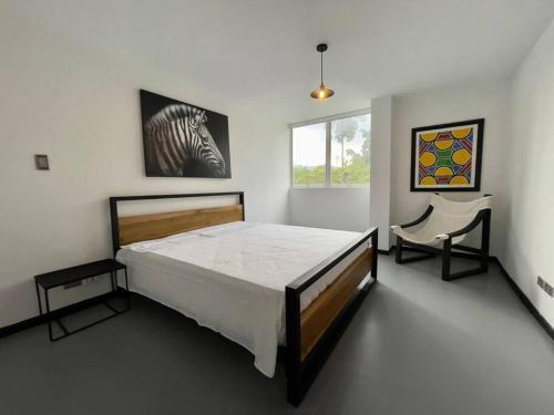 Moderno Apartamento Con Jacuzzi En El Poblado