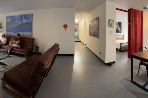 Moderno Apartamento Con Jacuzzi En El Poblado