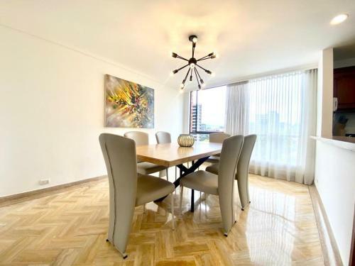 Apartamento En El Sector Milla de Oro Para Estrenar
