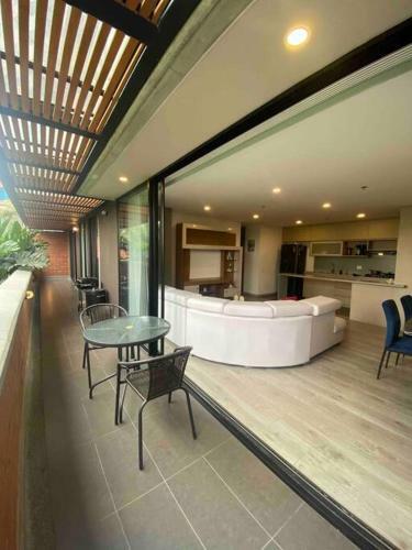 Apartment In The Poblado, Close To Lleras Park