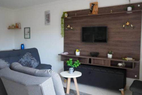 Casa Con Excelente Ubicaci�n Cerca Poblado Piso 3
