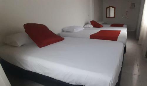 Hotel Laureles 70