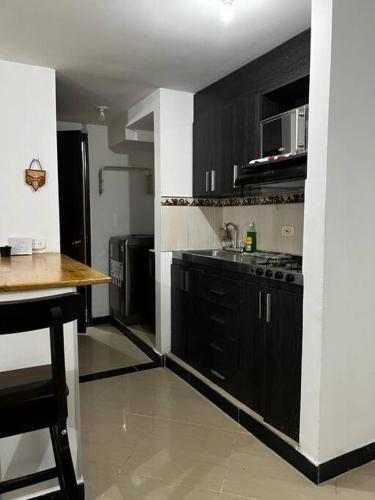 Pr�ctico Y Hermoso Apartamento Cerca Al Metro
