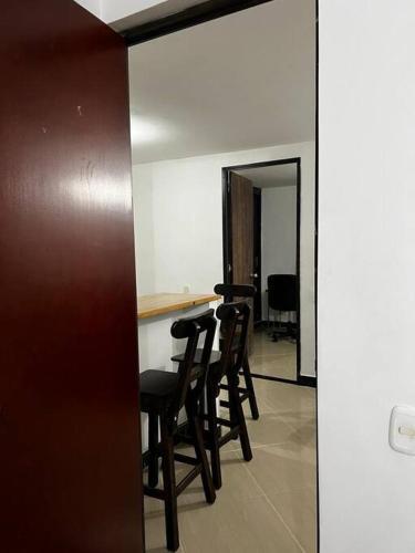 Pr�ctico Y Hermoso Apartamento Cerca Al Metro