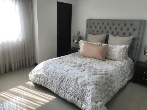 Hermoso Apartamento Conquistadores - Medellin