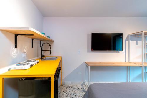 Apartamento Con Balc�n, El Poblado (manila)