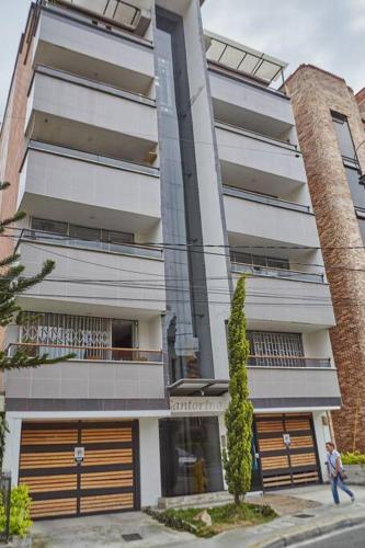 Apartaestudio Con Terraza Laureles