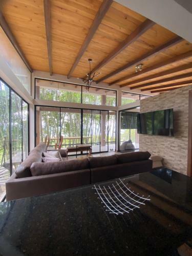 Oasis Del Bosque, Casa Completa