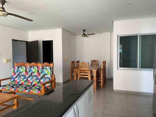 Apartamento En Cove�as Cerca Al Mar #202
