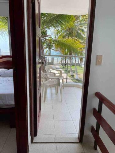 Caba�a Al Frente Del Mar En Cove�as
