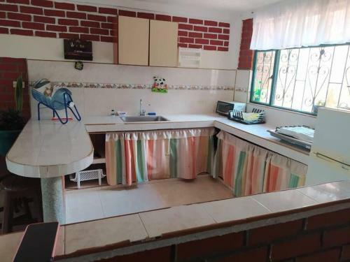 Casa Con Piscina Para Descanso