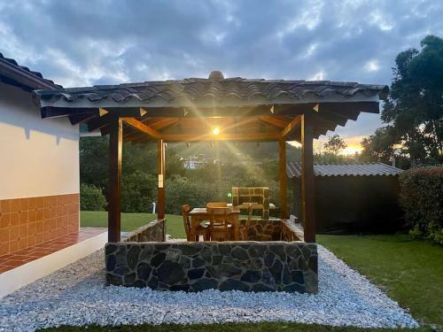 Acogedora Casa de Campo Con Excelente Ubicaci�n