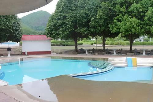 Caba�a Campestre de Con Piscina, Cocina, Y Wifi.