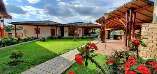 Hostal Hotel El Gran Chaparral