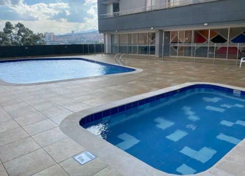 Hermoso Apartamento Con Linda Vista A La Ciudad
