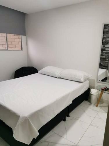 Hermoso Apartamento Con Linda Vista A La Ciudad