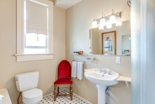 Bed & Breakfast O Canada House