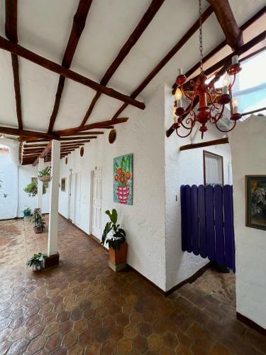 Hermosa Casa Colonial Morada