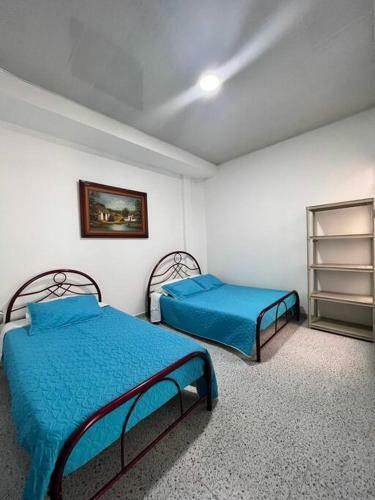 Home Acacias