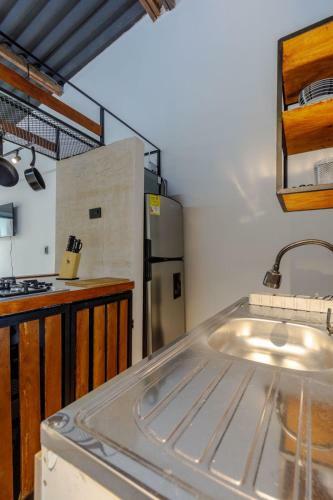 Apartamento R�stico Industrial , Enfrente de Hotel Prado