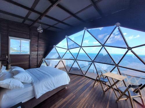 321 Surprise Beach House And Glamping
