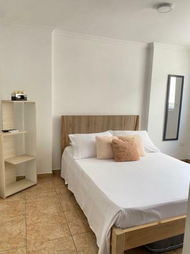 Apartamentos Junto Al Club Campestre