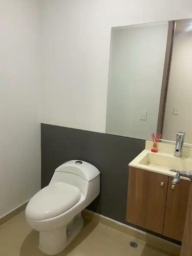 Apartaestudio Ciudad Jard�n Centros Comerciales