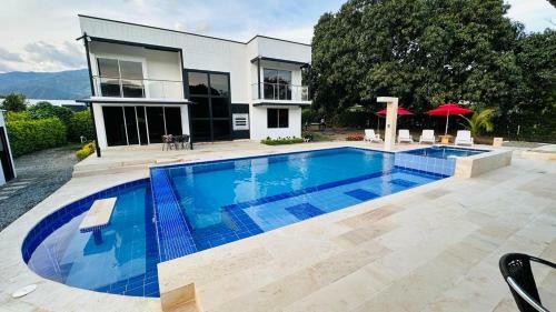 Finca De Recreo En Sopetr�n