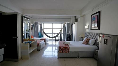 Apartamento Estudio Con Entrada Independiente Laguito 1