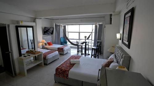 Apartamento Estudio Con Entrada Independiente Laguito 1